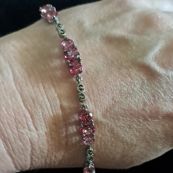 Pure Pink Mystic Topaz Toggle Clasp Bracelet in 925 Sterling Silver 6.5" - Picture 4 of 7